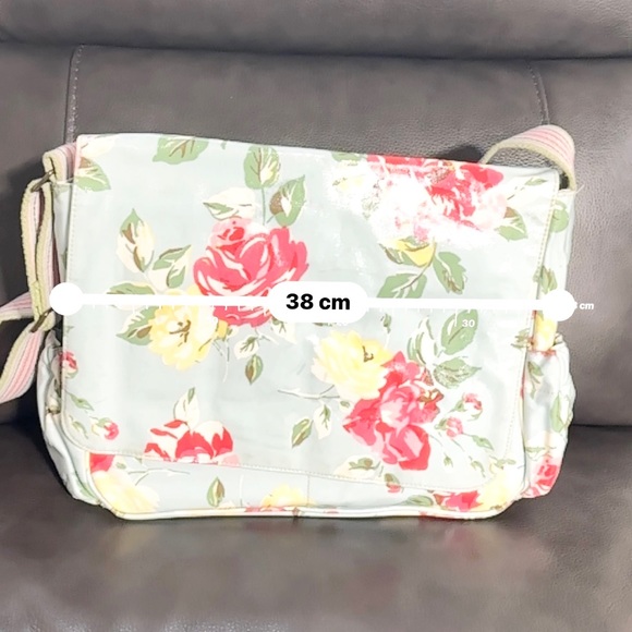 Cath Kidston Changing Baby Bag with Changing Mat - Picture 9 of 12